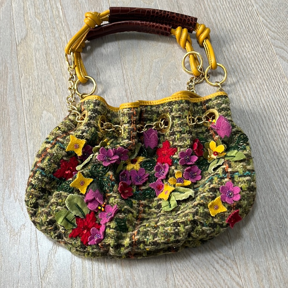 Etro handbag beaded float detail